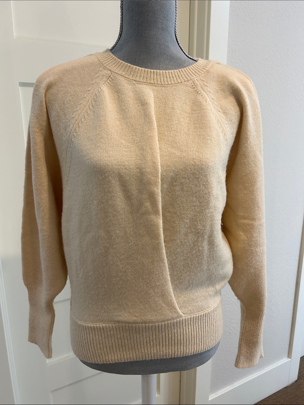 Elan Cream Crewneck Raglan Sweater